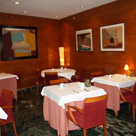 Hotel Pedralbes Barcelona Bagian luar foto
