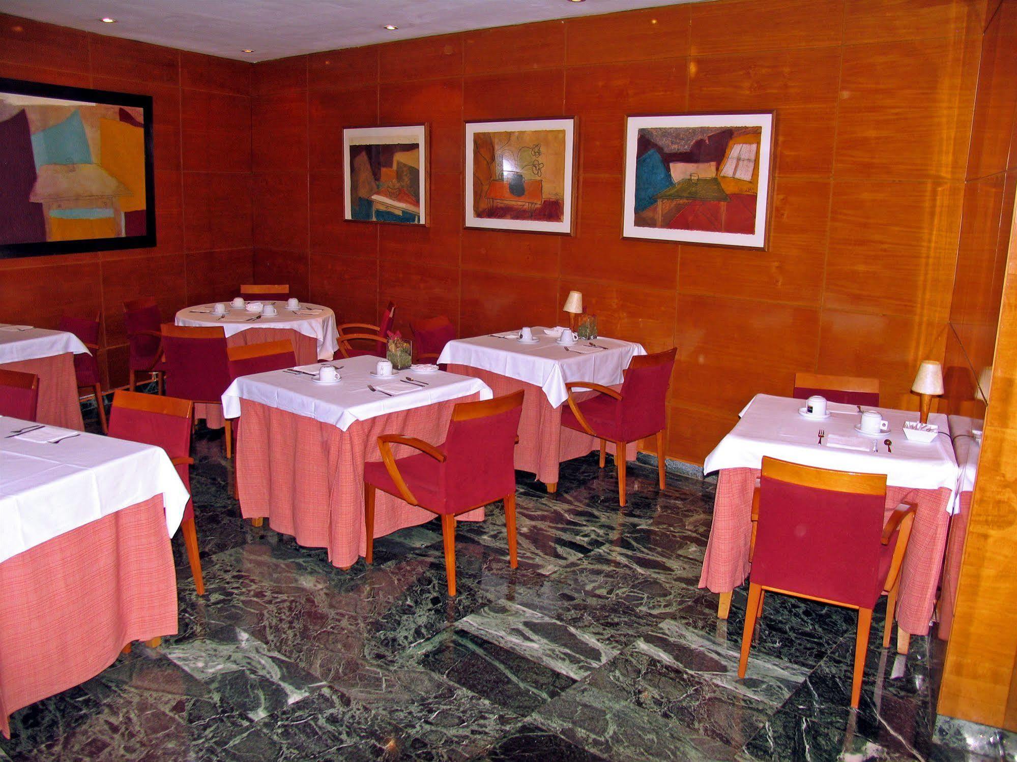 Hotel Pedralbes Barcelona Bagian luar foto