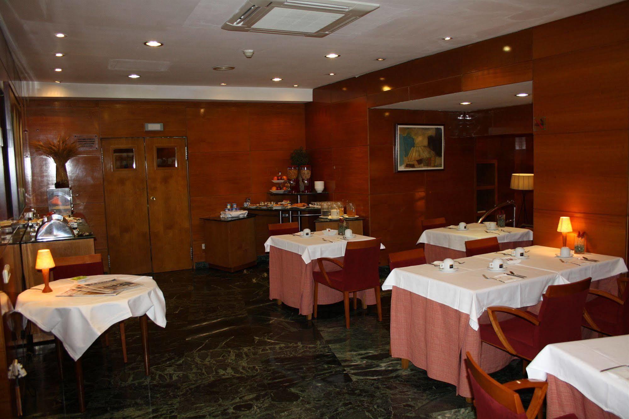 Hotel Pedralbes Barcelona Restoran foto