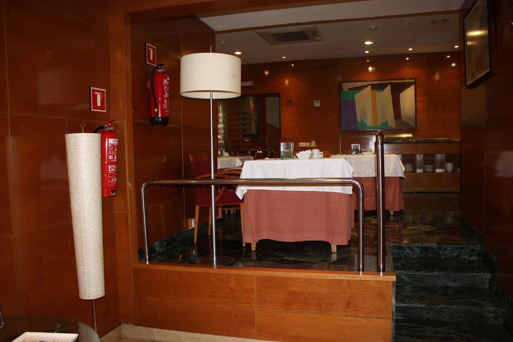 Hotel Pedralbes Barcelona Bagian luar foto